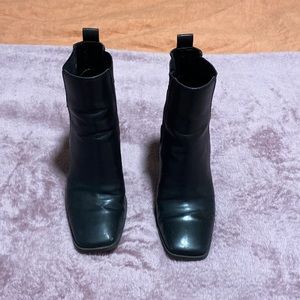 Black Chunky Heel Booties